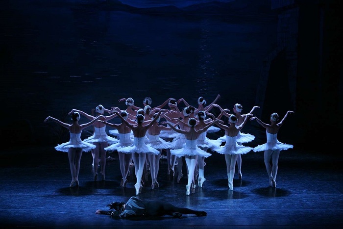 MOSCOW CITY BALLET - JEZIORO ŁABĘDZIE