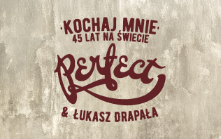 Perfect - Kochaj mnie. 45 lat na świecie